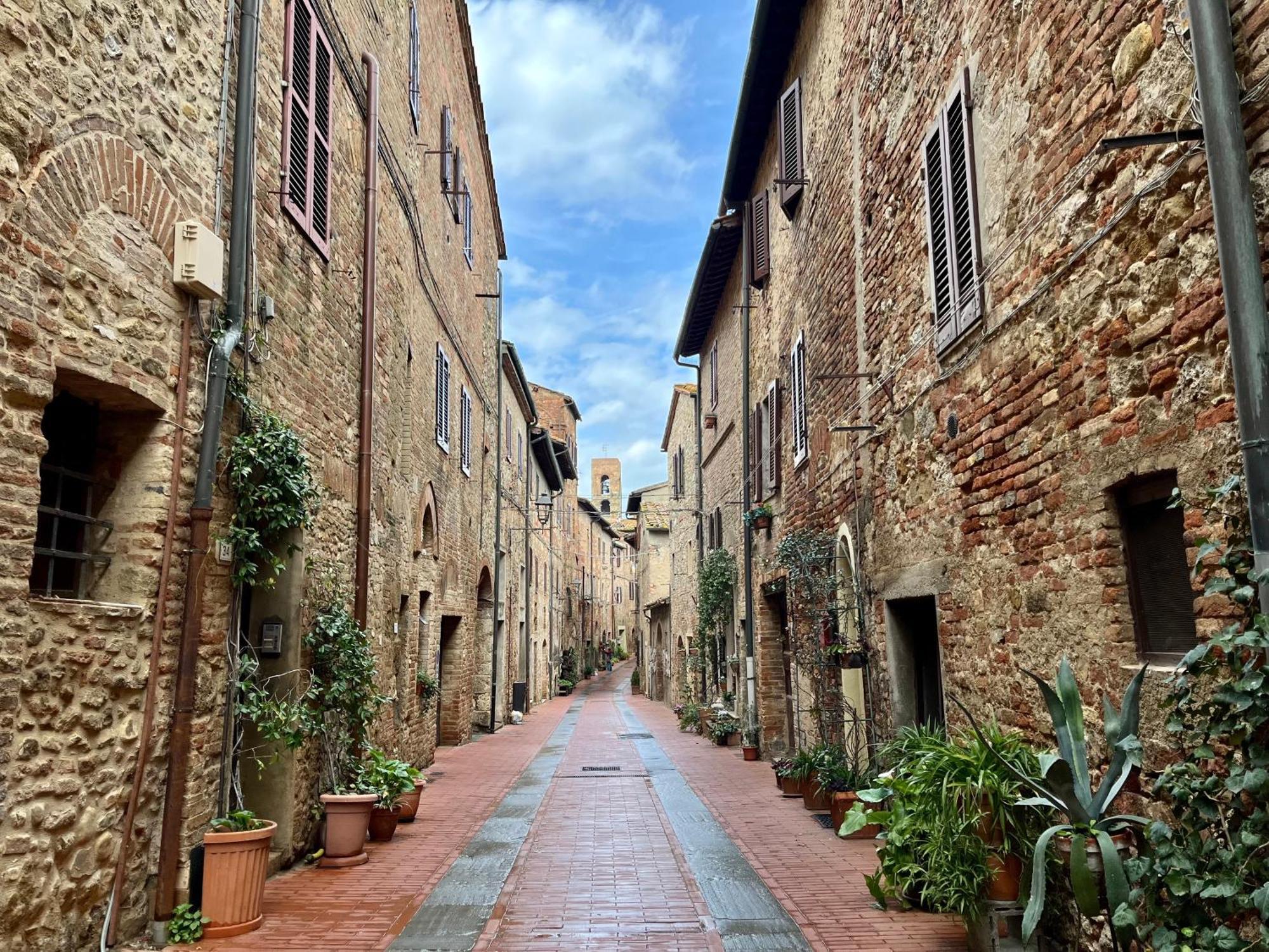Appartamento Mirella In Centro Storico Казоле-д'Ельса Екстер'єр фото